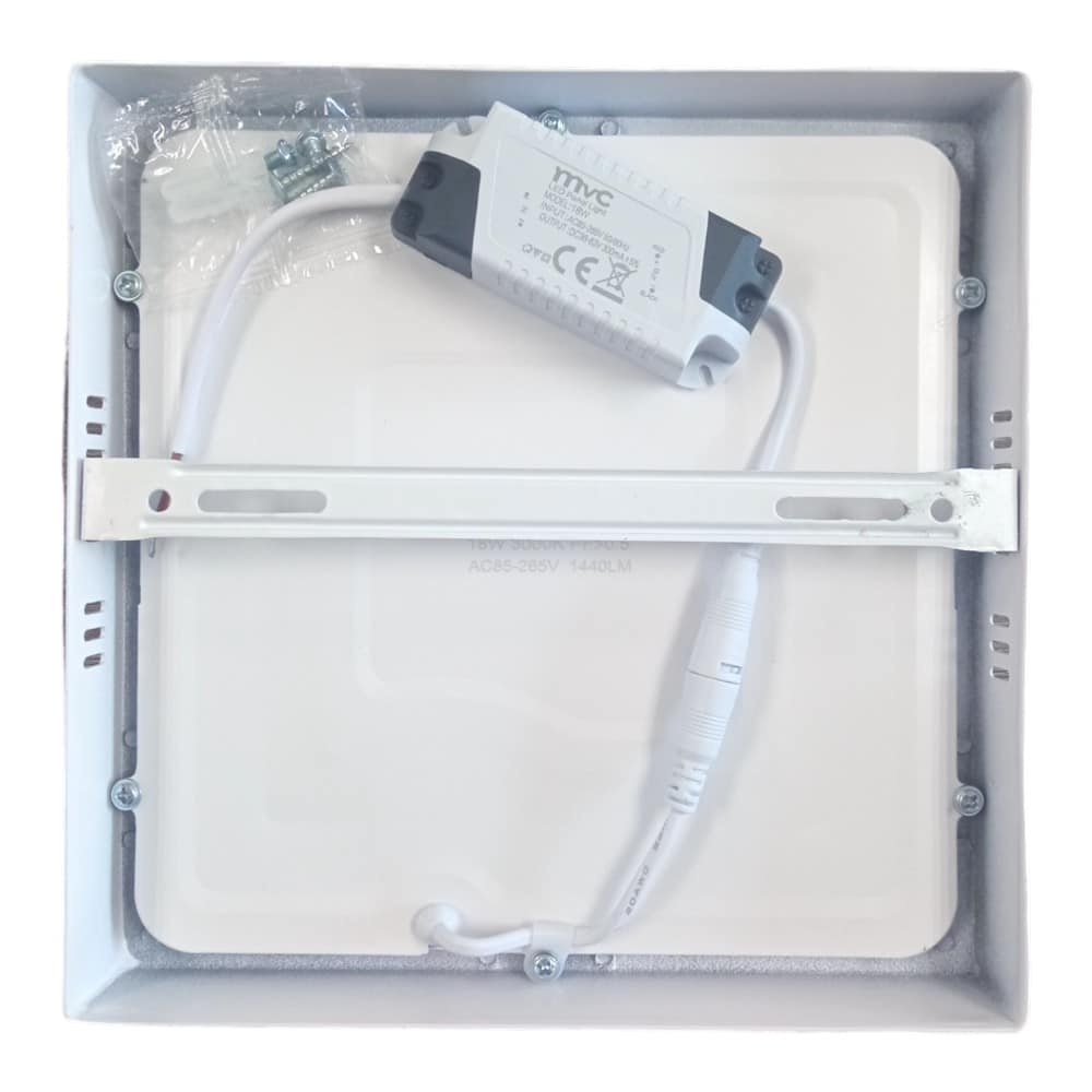 Plafon Adosar 18W Cuadrado 22,5cm Luz Calida
