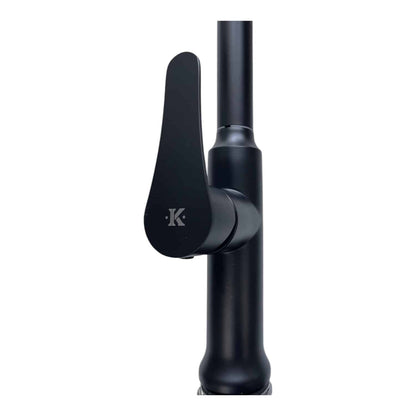 Monocomando Pico Extensible Mesada Acero Inox. Negro. Koen